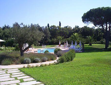 Hotel Villa Les Rosiers Grimaud Ngoại thất bức ảnh
